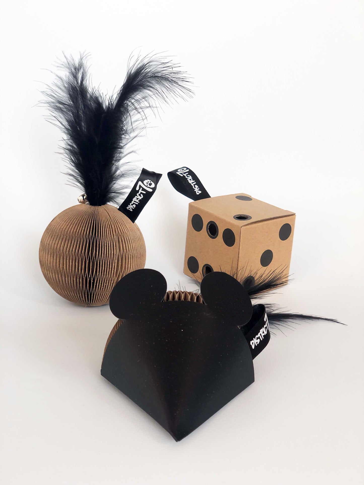Geschenkset Pappspielzeuge: Maus, Ball + Würfel gift set cardboard cat toys: mouse, glory, dice