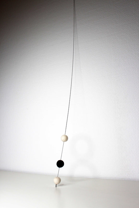 wiggle black & white